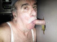 GLORYHOLE COCK SUCKERS