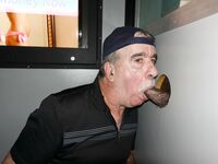 GLORYHOLE COCK SUCKERS